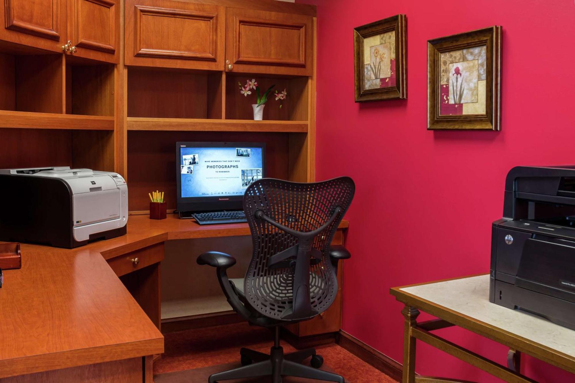 Hilton Garden Inn Newport News Esterno foto