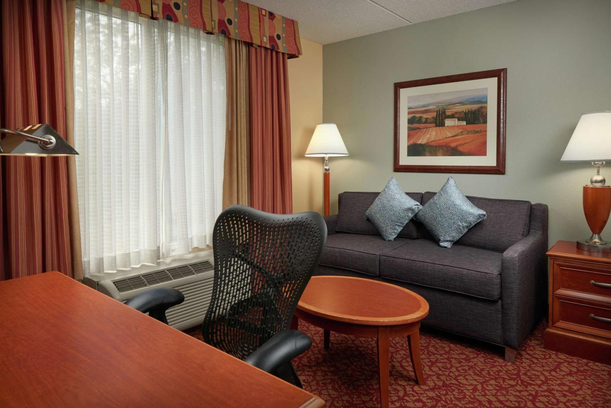 Hilton Garden Inn Newport News Esterno foto