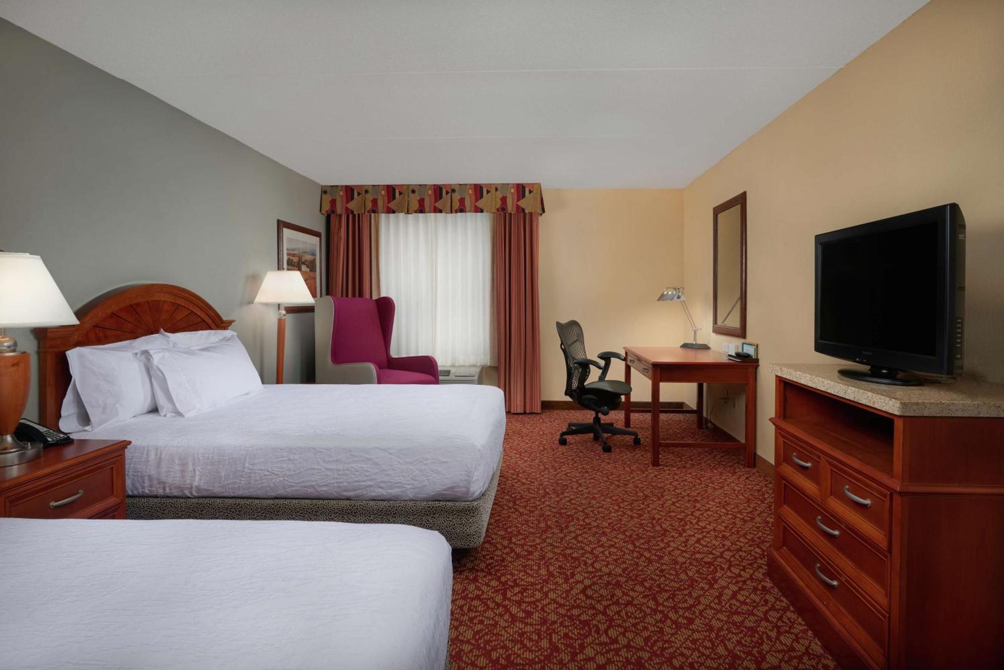 Hilton Garden Inn Newport News Esterno foto