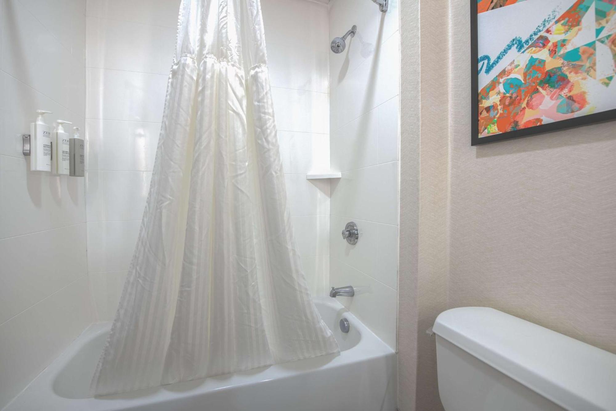 Hilton Garden Inn Newport News Esterno foto
