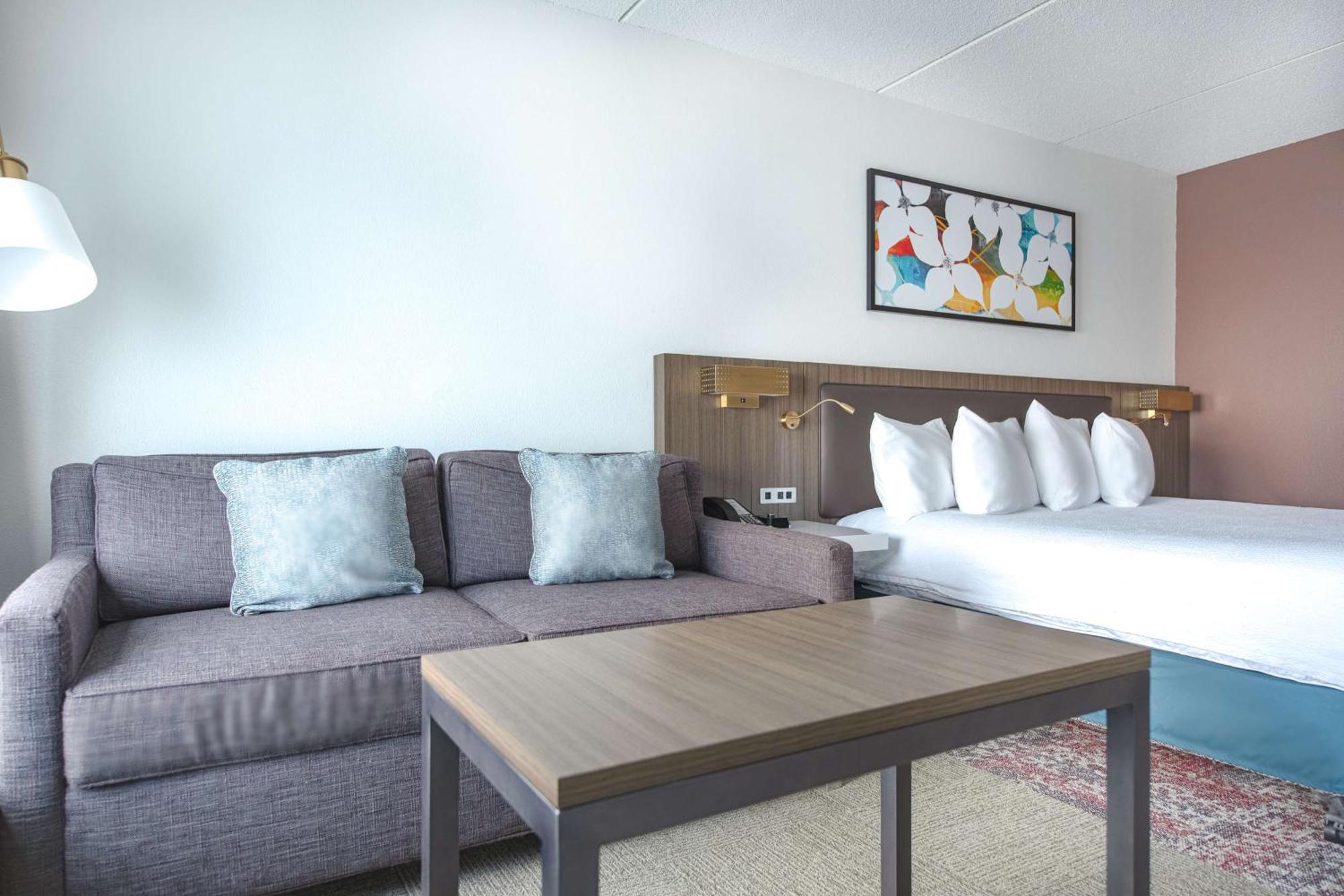 Hilton Garden Inn Newport News Esterno foto