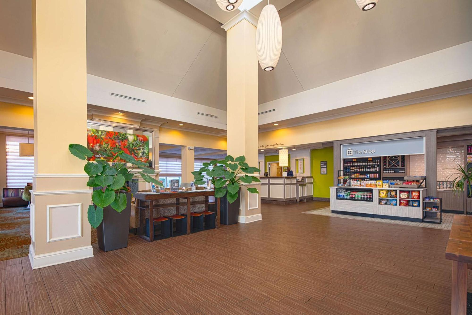 Hilton Garden Inn Newport News Esterno foto